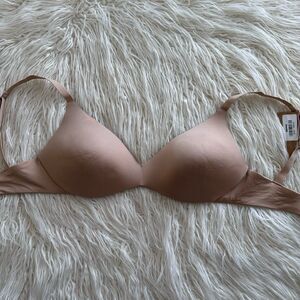Skims Wireless Push up Bra Clay Size 34DD